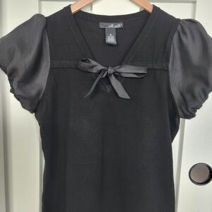 Willi Smith Black Puff Sleeve Top.39%Viscose,34%Silk. Size M